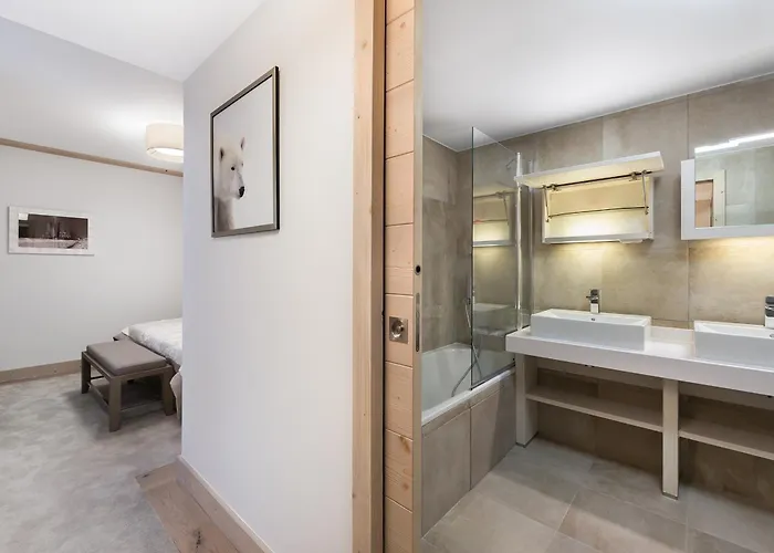 3 Pieces Avec Parking A Courchevel, Pres Des Pistes - Fr-1-562-10 Apartamento *